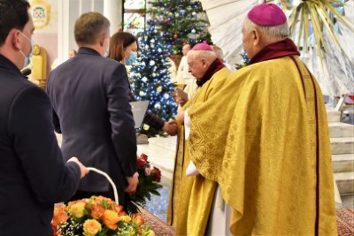 6 stycznia 2021 r., w Uroczystość Objawienia Pańskiego, o godz. 12.00 w katedrze rzeszowskiej została odprawiona Msza św. w intencji bp. Kazimierza Górnego i bp. Edwarda Białogłowskiego, którzy przeżywali kolejno 36. i 33. rocznicę konsekracji biskupich. Mszy św. przewodniczył bp Jan Wątroba. Eucharystię koncelebrował bp Górny, bp Białogłowski i siedemnastu księży. fot. ks. Tomasz Nowak