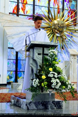 W sierpniu Mszy Świętej przewodniczył bp Jan Wątroba, a różaniec przygotowali księża i wierni z parafii Matki Bożej Królowej Polski w Matysówce i Wniebowzięcia Najświętszej Maryi Panny na Osiedlu Zalesie w Rzeszowie. fot. Andrzej Kotowicz