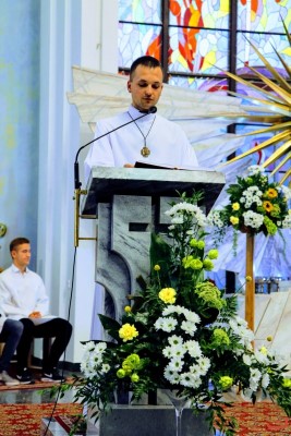 W sierpniu Mszy Świętej przewodniczył bp Jan Wątroba, a różaniec przygotowali księża i wierni z parafii Matki Bożej Królowej Polski w Matysówce i Wniebowzięcia Najświętszej Maryi Panny na Osiedlu Zalesie w Rzeszowie. fot. Andrzej Kotowicz