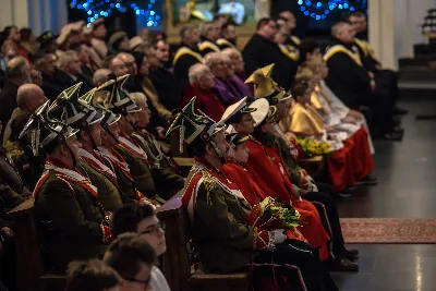 W liturgiczne święto św. Jana Apostoła i Ewangelisty, w katedrze rzeszowskiej duchowni i świeccy modlili się w intencji bp. Jana Wątroby. Eucharystię, której przewodniczył Solenizant, koncelebrowali: bp Kazimierz Górny, bp Edward Białogłowski oraz 56 księży.  fot. Dariusz Kamiński (https://fotografiarzeszow.com.pl)