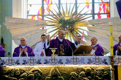 W niedzielę 2.04.2017 r. podczas Mszy Świętej o godz. 9.00 miało miejsce uroczyste wprowadzenie ks. Krzysztofa Gołąbka w pełnienie posługi proboszcza Katedry.