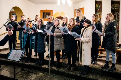 W czwartek (7 grudnia) w wigilię Niepokalanego Poczęcia NMP modliliśmy się śpiewem Akatystu ku czci Bogurodzicy. Śpiew prowadziła Katedralna Schola Liturgiczna pod dyrekcją ks. Juliana Wybrańca. Nabożeństwu przewodniczył ks. Jakub Oczkowicz.
fot. Tomasz Chrobak