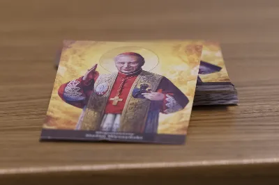 13 października 2022 r. w kościele katedralnym w Rzeszowie odbyło się ostatnie w tym roku Nabożeństwo Fatimskie. Mszy Świętej przewodniczył ks. Andrzej Szpaczyński, ojciec duchowny Wyższego Seminarium Duchownego w Rzeszowie, zaś homilię wygłosił ks. Adam Kubiś, rektor seminarium. W liturgii wzięli udział alumni rzeszowskiego seminarium. 
fot. Joanna Prasoł