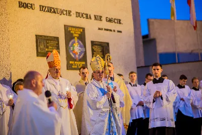 13 czerwca 2018 r. o godz 19.00 została odprawiona dziękczynna Msza Święta dziękczynna w 25 rocznicę koronacji figury Matki Bożej Fatimskiej w Katedrze Rzeszowskiej. Po Mszy Świętej odbyła się uroczysta procesja różańcowa. fot. Fotografiarzeszow