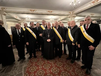 W liturgiczne wspomnienie św. Jana Apostoła (27.12) bp Jan Wątroba przewodniczył Mszy św. w katedrze rzeszowskiej. Eucharystię koncelebrowali abp Edward Nowak, bp Edward Białogłowski, bp Kazimierz Górny, a także ponad 60 kapłanów, którzy wraz z wiernymi modlili się w intencji Biskupa Rzeszowskiego z okazji jego imienin.