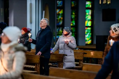 W czwartek (7 grudnia) w wigilię Niepokalanego Poczęcia NMP modliliśmy się śpiewem Akatystu ku czci Bogurodzicy. Śpiew prowadziła Katedralna Schola Liturgiczna pod dyrekcją ks. Juliana Wybrańca. Nabożeństwu przewodniczył ks. Jakub Oczkowicz.
fot. Tomasz Chrobak