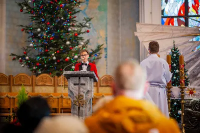 W Niedzielę Świętej Rodziny Mszy Świętej o godz. 12.00 przewodniczył bp Edward Białogłowski. Eucharystię uświetnił śpiewem kolęd Katedralny Chór Chłopięco-Męski Pueri Cantores Resovienses. fot. Paulina Lęcznar