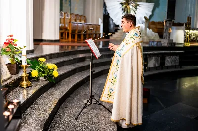 W czwartek (7 grudnia) w wigilię Niepokalanego Poczęcia NMP modliliśmy się śpiewem Akatystu ku czci Bogurodzicy. Śpiew prowadziła Katedralna Schola Liturgiczna pod dyrekcją ks. Juliana Wybrańca. Nabożeństwu przewodniczył ks. Jakub Oczkowicz.
fot. Tomasz Chrobak