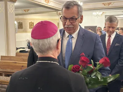 W liturgiczne wspomnienie św. Jana Apostoła (27.12) bp Jan Wątroba przewodniczył Mszy św. w katedrze rzeszowskiej. Eucharystię koncelebrowali abp Edward Nowak, bp Edward Białogłowski, bp Kazimierz Górny, a także ponad 60 kapłanów, którzy wraz z wiernymi modlili się w intencji Biskupa Rzeszowskiego z okazji jego imienin.