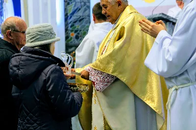 Pasterce w naszej Katedrze przewodniczył Ks. Bp Edward Białogłowski. Czuwanie przed Pasterką prowadziła młodzież z Oazy.
fot. Andrzej Kotowicz