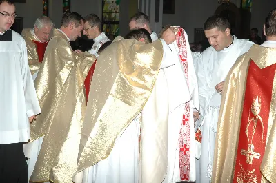 Mszy Świętej przewodniczył ks. Jerzy Buczek. Homilię wygłosił ks. Tomasz Bać. Śpiew prowadził chór Alba Cantans, którym dyrygowała Kornelia Ignas.