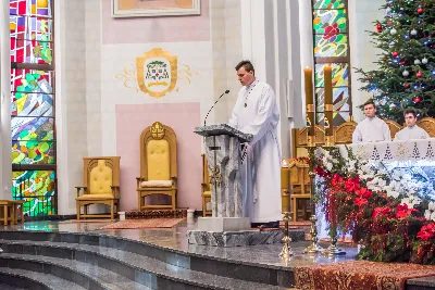 26 grudnia o godz. 12.00 Mszy Świętej w naszej Katedrze przewodniczył Ks. Bp Edward Białogłowski. Podczas Mszy Świętej śpiewał chór katedralny Pueri Cantores Resovienses. Po Mszy Świętej Ksiądz Biskup wraz z chórzystami dzielili się opłatkiem. fot. Fotografiarzeszow