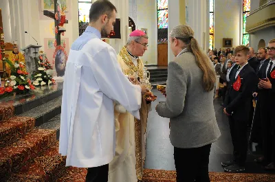 W sobotę 27.04.2019 r. podczas Mszy Świętej o godz.11.00 młodzież z Parafii Katedralnej oraz z parafii Matki Boskiej Częstochowskiej (Rzeszów-Drabinianka) otrzymała z rąk Ks. Bpa Jana Wątroby sakrament bierzmowania.