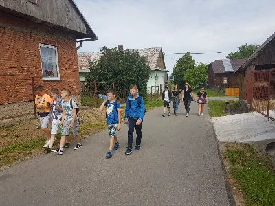 W czwartek 22.06.2017 r. dzieci, które w tym roku przystąpiły do I Komunii Świętej, udały się wraz z ks. Julianem i s. Karolą na pielgrzymkę dziękczynną do Kalwarii Pacławskiej i Przemyśla.