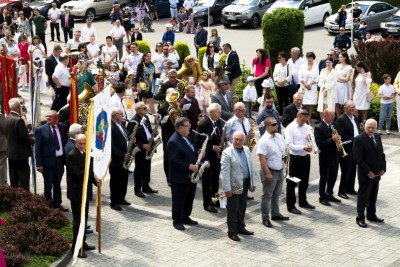 W uroczystość Najświętszego Ciała i Krwi Chrystusa Mszy Świętej w naszej Katedrze przewodniczył ks. proboszcz Krzysztof Gołąbek. Homilię wygłosił ks. Krzysztof Golas - wikariusz katedralny. Po zakończeniu liturgii wyruszyła procesja eucharystyczna do czterech ołtarzy rozmieszczonych wokół Katedry. fot. Joanna Prasoł