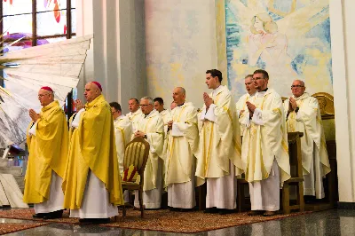 We wtorek 7 września w ramach Sympozjum Wykładowców Liturgiki na Wydziałach Teologicznych i w Wyższych Seminariach Duchownych, które w dniach 7-9 września odbywało się w Rzeszowie, została odprawiona Msza Święta w naszej Katedrze, której przewodniczył bp Jan Wątroba. fot. Andrzej Kotowicz