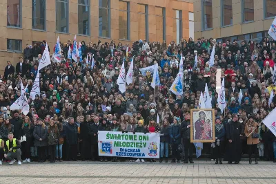 29 listopada 2022 r. w uroczystość Jezusa Chrystusa Króla Wszechświata obchodzony był Światowy Dzień Młodzieży na szczeblu diecezjalnym. Ponad 1200 młodych z całej diecezji, a także członkowie Katolickiego Stowarzyszenia Młodzieży i Akcji Katolickiej z okazji swojego patronalnego święta spotkali się w kościele katedralnym w Rzeszowie. Eucharystii przewodniczył bp Jan Wątroba. Po liturgii uczestnicy uroczystości przeszli ulicami miasta w radosnym korowodzie, by spotkać się w siedzibie Uniwersytetu Rzeszowskiego na wspólnej agapie i modlitwie.