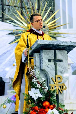 Pasterce w naszej Katedrze przewodniczył bp Jan Wątroba.  fot. Andrzej Kotowicz