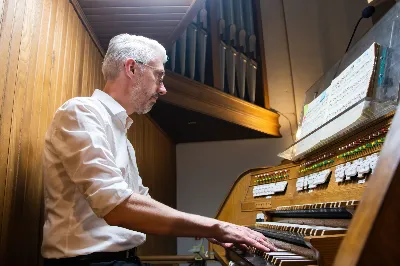 W niedzielę 20 sierpnia 2023 r. odbył się ostatni koncert Podkarpackiego Festiwalu Organowego 2023. Wykonawcą koncertu był Holger Gehring – organista słynnego ewangelickiego kościoła Kreuzkirche w Dreźnie. Fot. Joanna Prasoł