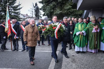 W 42. rocznicę Porozumień Rzeszowsko-Ustrzyckich o godz. 13.30 (19 lutego 2023 r.) w Katedrze Rzeszowskiej odbyła się uroczysta Msza Święta, której przewodniczył ks. bp. Leszek Leszkiewicz – duszpasterz rolników. Niedzielna uroczystość zorganizowana została przez Niezależny Samorządny Związek Zawodowy Rolników Indywidualnych „Solidarność” oraz Duszpasterstwo Rolników. Wydarzenie zostało objęte Honorowym Patronatem prezydenta Rzeczypospolitej Polskiej  Andrzeja Dudy.
Po Eucharystii uczestnicy spotkania złożyli kwiaty przed tablicą pamięci ks. abp. Ignacego Tokarczuka oraz pomnikiem św. Jana Pawła II.