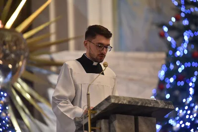 W liturgiczne wspomnienie św. Jana Apostoła (27 grudnia) w katedrze rzeszowskiej celebrowano Eucharystię, której przewodniczył bp Jan Wątroba. Mszę św. koncelebrował abp Edward Nowak, bp Edward Białogłowski, a także ok. 60 kapłanów, którzy wraz z przedstawicielami wspólnot, stowarzyszeń i instytucji modlili się w intencji Biskupa Rzeszowskiego z okazji jego imienin.
Homilię wygłosił ks. Janusz Kosior, proboszcz parafii pw. św. Jadwigi Królowej w Rzeszowie.
Na zakończenie Mszy św. bp Jan Wątroba podziękował za modlitwę i życzenia. 
fot. ks. Jakub Oczkowicz
