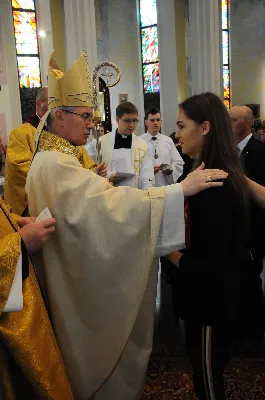 W sobotę 27.04.2019 r. podczas Mszy Świętej o godz.11.00 młodzież z Parafii Katedralnej oraz z parafii Matki Boskiej Częstochowskiej (Rzeszów-Drabinianka) otrzymała z rąk Ks. Bpa Jana Wątroby sakrament bierzmowania.