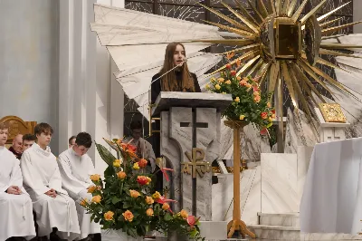 16 kwietnia 2022 r. bp Jan Wątroba przewodniczył liturgii Wigilii Paschalnej w naszej Katedrze. Podczas Mszy Świętej trzy osoby: Justyna, Anna i Nikola przyjęły sakrament chrztu, bierzmowania i Eucharystii.
fot. Joanna Prasoł