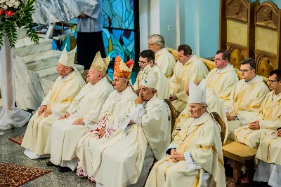 13 czerwca 2018 r. o godz 19.00 została odprawiona dziękczynna Msza Święta dziękczynna w 25 rocznicę koronacji figury Matki Bożej Fatimskiej w Katedrze Rzeszowskiej. Po Mszy Świętej odbyła się uroczysta procesja różańcowa. fot. Fotografiarzeszow