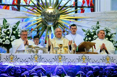 Mszy Świętej przewodniczył ks. Jerzy Buczek. Homilię wygłosił ks. Tomasz Bać. Śpiew prowadził chór Alba Cantans, którym dyrygowała Kornelia Ignas.