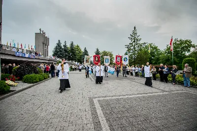 13 czerwca 2018 r. o godz 19.00 została odprawiona dziękczynna Msza Święta dziękczynna w 25 rocznicę koronacji figury Matki Bożej Fatimskiej w Katedrze Rzeszowskiej. Po Mszy Świętej odbyła się uroczysta procesja różańcowa. fot. Fotografiarzeszow