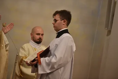 W liturgiczne wspomnienie św. Jana Apostoła (27 grudnia) w katedrze rzeszowskiej celebrowano Eucharystię, której przewodniczył bp Jan Wątroba. Mszę św. koncelebrował abp Edward Nowak, bp Edward Białogłowski, a także ok. 60 kapłanów, którzy wraz z przedstawicielami wspólnot, stowarzyszeń i instytucji modlili się w intencji Biskupa Rzeszowskiego z okazji jego imienin.
Homilię wygłosił ks. Janusz Kosior, proboszcz parafii pw. św. Jadwigi Królowej w Rzeszowie.
Na zakończenie Mszy św. bp Jan Wątroba podziękował za modlitwę i życzenia. 
fot. ks. Jakub Oczkowicz
