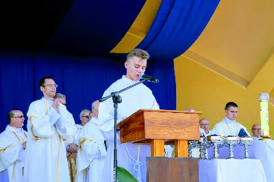 W niedzielę 25.08.2019 r. przy Katedrze Rzeszowskiej odbyły się Dożynki Diecezjalne. Do Parku Papieskiego przyjechało 73 delegacje z wieńcami dożynkowymi. fot. Andrzej Kotowicz