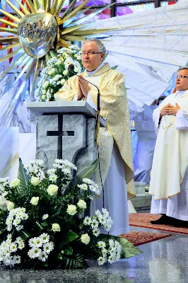 Mszy Świętej przewodniczył ks. Jerzy Buczek. Homilię wygłosił ks. Tomasz Bać. Śpiew prowadził chór Alba Cantans, którym dyrygowała Kornelia Ignas.