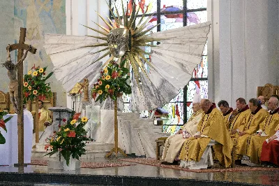 W niedzielę 7 czerwca podczas Mszy Świętej o godz. 12.00 we wspólnocie parafialnej dziękowaliśmy Panu Bogu za 60 lat kapłaństwa ks. inf. Stanisława Maca - pierwszego proboszcza i budowniczego naszej Katedry. fot. Joanna Prasoł, Andrzej Kotowicz