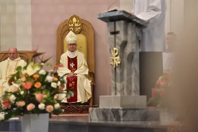W czwartek, 24 kwietnia w Katedrze Rzeszowskiej bp Jan Wątroba odprawił Mszę św. w intencji zmarłego w Poniedziałek Wielkanocny papieża Franciszka.
fot. ks. Jakub Oczkowicz