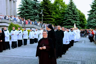 Mszy Świętej przewodniczył ks. Jerzy Buczek. Homilię wygłosił ks. Tomasz Bać. Śpiew prowadził chór Alba Cantans, którym dyrygowała Kornelia Ignas.