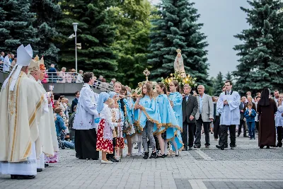 13 czerwca 2018 r. o godz 19.00 została odprawiona dziękczynna Msza Święta dziękczynna w 25 rocznicę koronacji figury Matki Bożej Fatimskiej w Katedrze Rzeszowskiej. Po Mszy Świętej odbyła się uroczysta procesja różańcowa. fot. Fotografiarzeszow