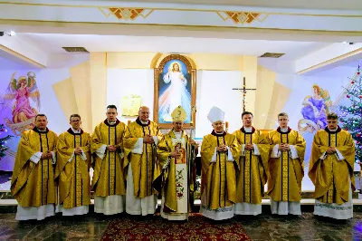 Pasterce w naszej Katedrze przewodniczył bp Jan Wątroba.  fot. Andrzej Kotowicz