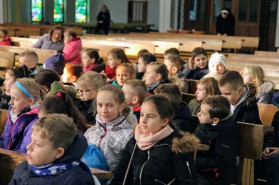 W dniach 19-21.02.2018 r. odbyły się w Katedrze Rzeszowskiej rekolekcje dla dzieci i młodzieży ze Szkoły Podstawowej nr 23 w Rzeszowie. Rekolekcje wygłosił ks. Dominik Kiełb, posługujący w parafii pw. Św. Michała Archanioła w Rzeszowie. Gościem specjalnym podczas rekolekcji był pan Andrzej Sondej - niewidomy od urodzenia organista z Kolbuszowej.