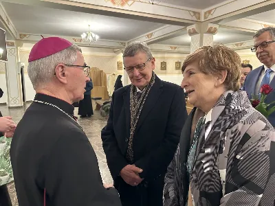 W liturgiczne wspomnienie św. Jana Apostoła (27.12) bp Jan Wątroba przewodniczył Mszy św. w katedrze rzeszowskiej. Eucharystię koncelebrowali abp Edward Nowak, bp Edward Białogłowski, bp Kazimierz Górny, a także ponad 60 kapłanów, którzy wraz z wiernymi modlili się w intencji Biskupa Rzeszowskiego z okazji jego imienin.