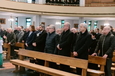 W 42. rocznicę Porozumień Rzeszowsko-Ustrzyckich o godz. 13.30 (19 lutego 2023 r.) w Katedrze Rzeszowskiej odbyła się uroczysta Msza Święta, której przewodniczył ks. bp. Leszek Leszkiewicz – duszpasterz rolników. Niedzielna uroczystość zorganizowana została przez Niezależny Samorządny Związek Zawodowy Rolników Indywidualnych „Solidarność” oraz Duszpasterstwo Rolników. Wydarzenie zostało objęte Honorowym Patronatem prezydenta Rzeczypospolitej Polskiej  Andrzeja Dudy.
Po Eucharystii uczestnicy spotkania złożyli kwiaty przed tablicą pamięci ks. abp. Ignacego Tokarczuka oraz pomnikiem św. Jana Pawła II.