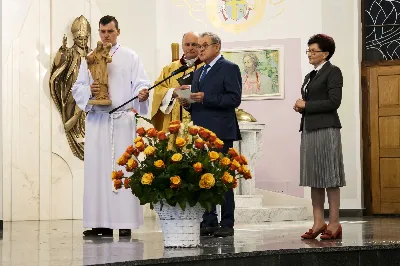 W niedzielę 7 czerwca podczas Mszy Świętej o godz. 12.00 we wspólnocie parafialnej dziękowaliśmy Panu Bogu za 60 lat kapłaństwa ks. inf. Stanisława Maca - pierwszego proboszcza i budowniczego naszej Katedry. fot. Joanna Prasoł, Andrzej Kotowicz