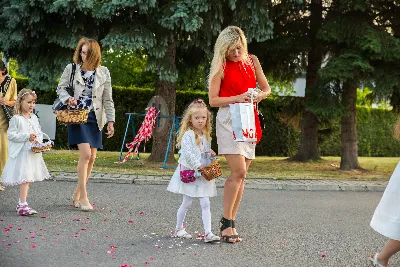 W piątek 28 czerwca obchodziliśmy Uroczystość Najświętszego Serca Pana Jezusa. Jest to nasze święto patronalne złączone z możliwością zyskania odpustu zupełnego. Uroczystej sumie odpustowej przewodniczył bp Edward Białogłowski. Kaznodzieją odpustowym był ks. dr Łukasz Hendzel. fot.: www.facebook.com/Fotografiarzeszow https://fotografiarzeszow.com.pl/