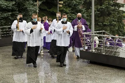 W środę 4 listopada o godz. 15.00 miała miejsce eksporta śp. ks. inf. Stanisława Maca. Mszy Świętej przewodniczył bp Stanisław Jamrozek, homilię wygłosił ks. Marek Pieńkowski.