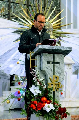 Pasterce w naszej Katedrze przewodniczył bp Jan Wątroba.  fot. Andrzej Kotowicz