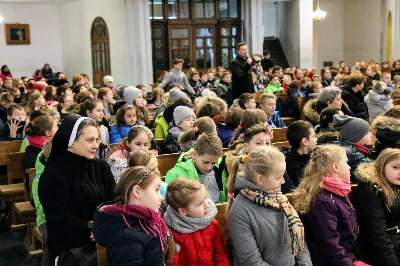 W dniach 19-21.02.2018 r. odbyły się w Katedrze Rzeszowskiej rekolekcje dla dzieci i młodzieży ze Szkoły Podstawowej nr 23 w Rzeszowie. Rekolekcje wygłosił ks. Dominik Kiełb, posługujący w parafii pw. Św. Michała Archanioła w Rzeszowie. Gościem specjalnym podczas rekolekcji był pan Andrzej Sondej - niewidomy od urodzenia organista z Kolbuszowej.