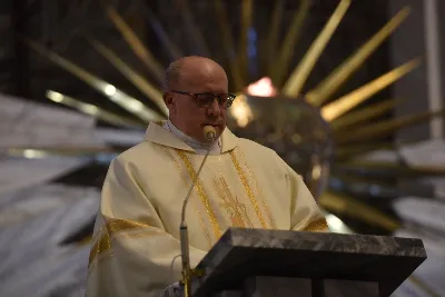 W liturgiczne wspomnienie św. Jana Apostoła (27 grudnia) w katedrze rzeszowskiej celebrowano Eucharystię, której przewodniczył bp Jan Wątroba. Mszę św. koncelebrował abp Edward Nowak, bp Edward Białogłowski, a także ok. 60 kapłanów, którzy wraz z przedstawicielami wspólnot, stowarzyszeń i instytucji modlili się w intencji Biskupa Rzeszowskiego z okazji jego imienin.
Homilię wygłosił ks. Janusz Kosior, proboszcz parafii pw. św. Jadwigi Królowej w Rzeszowie.
Na zakończenie Mszy św. bp Jan Wątroba podziękował za modlitwę i życzenia. 
fot. ks. Jakub Oczkowicz
