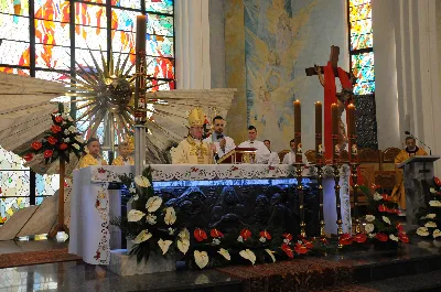 W sobotę 27.04.2019 r. podczas Mszy Świętej o godz.11.00 młodzież z Parafii Katedralnej oraz z parafii Matki Boskiej Częstochowskiej (Rzeszów-Drabinianka) otrzymała z rąk Ks. Bpa Jana Wątroby sakrament bierzmowania.