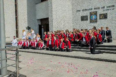 W niedzielę 3.06.2018 r. podczas Mszy Świętej o godz. 12.00 do grona chórzystów Pueri Cantores Resovienses zostało włączonych 16 chłopców.