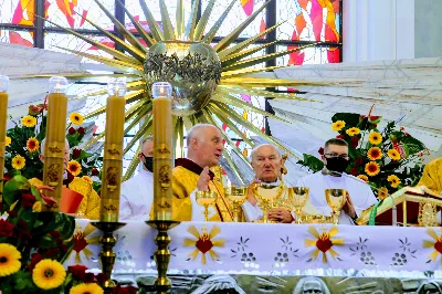 W niedzielę 7 czerwca podczas Mszy Świętej o godz. 12.00 we wspólnocie parafialnej dziękowaliśmy Panu Bogu za 60 lat kapłaństwa ks. inf. Stanisława Maca - pierwszego proboszcza i budowniczego naszej Katedry. fot. Joanna Prasoł, Andrzej Kotowicz